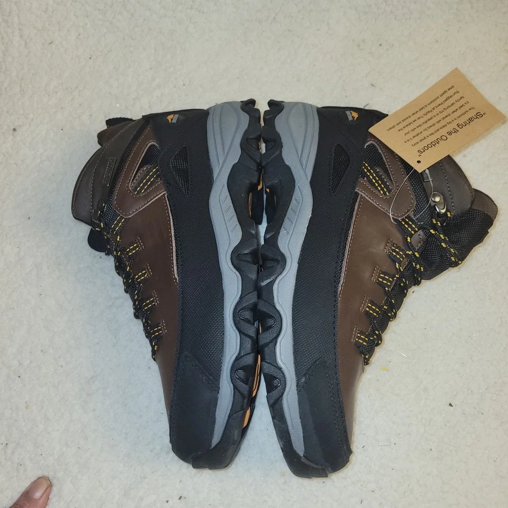 Pacific Trail Rainier Men's Hiking Boots  US Size‎ 9